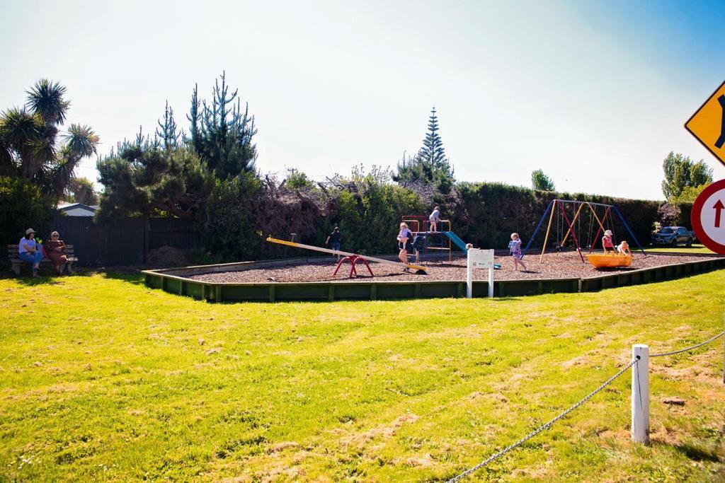 Leithfield Beach Holiday Park Екстериор снимка